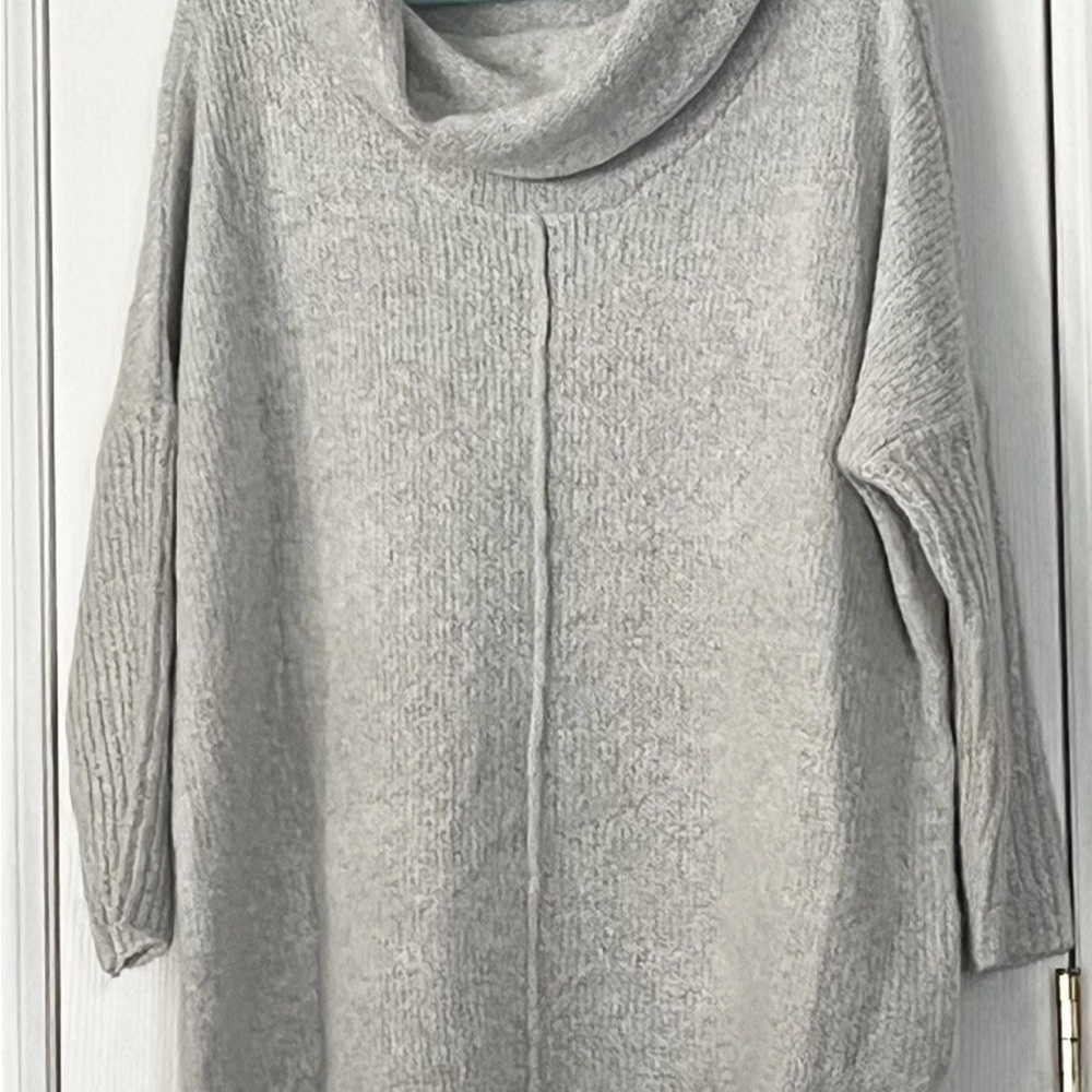 Dreamers Light Gray Cowl Neck Sweater Size L - New Without Tags